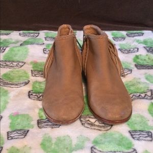 Sam Edelman fringed suede ankle boots 🎀